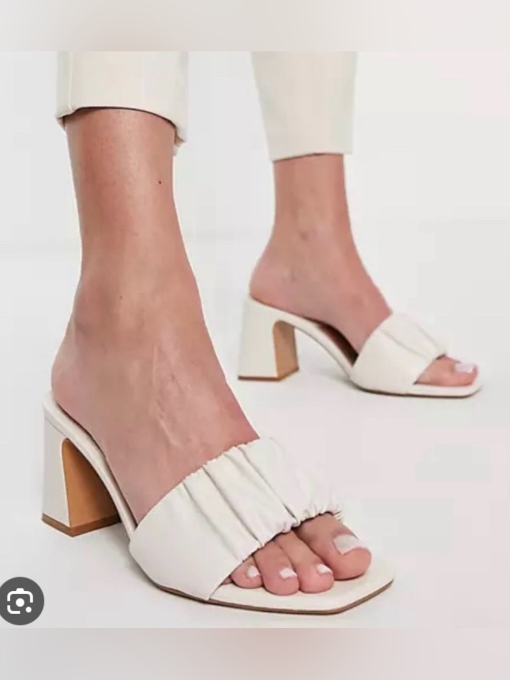 STRADIVARIUS MULES SANDALS PEEP TOE RUCHED STRAP BLOCK HEELS OFF WHITE 9.5